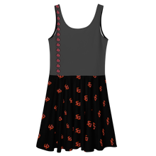 Load image into Gallery viewer, SG Queen Dress